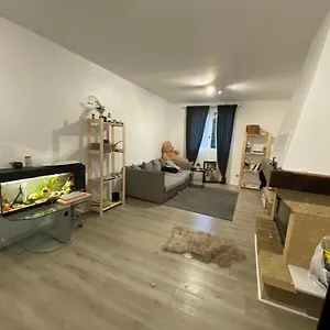https://bedroom-in-a-house-chambre-dans-une-maison.fr-paris.fr