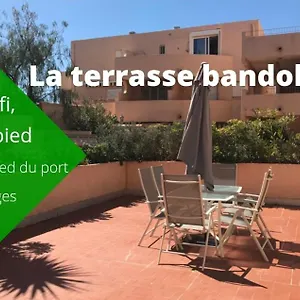 La Terrasse Bandolaise à Pied, Wifi, Clim, Parking Appartement