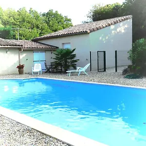 https://la-petite-maison-malataverne.hotels-rhonealpes.com